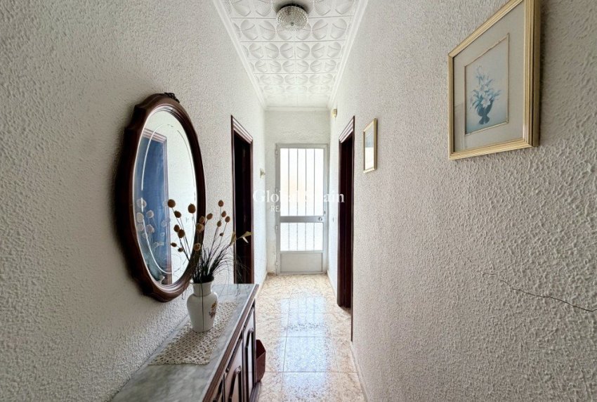 Wederverkoop - APPARTEMENT -
TORREVIEJA - Costa Blanca