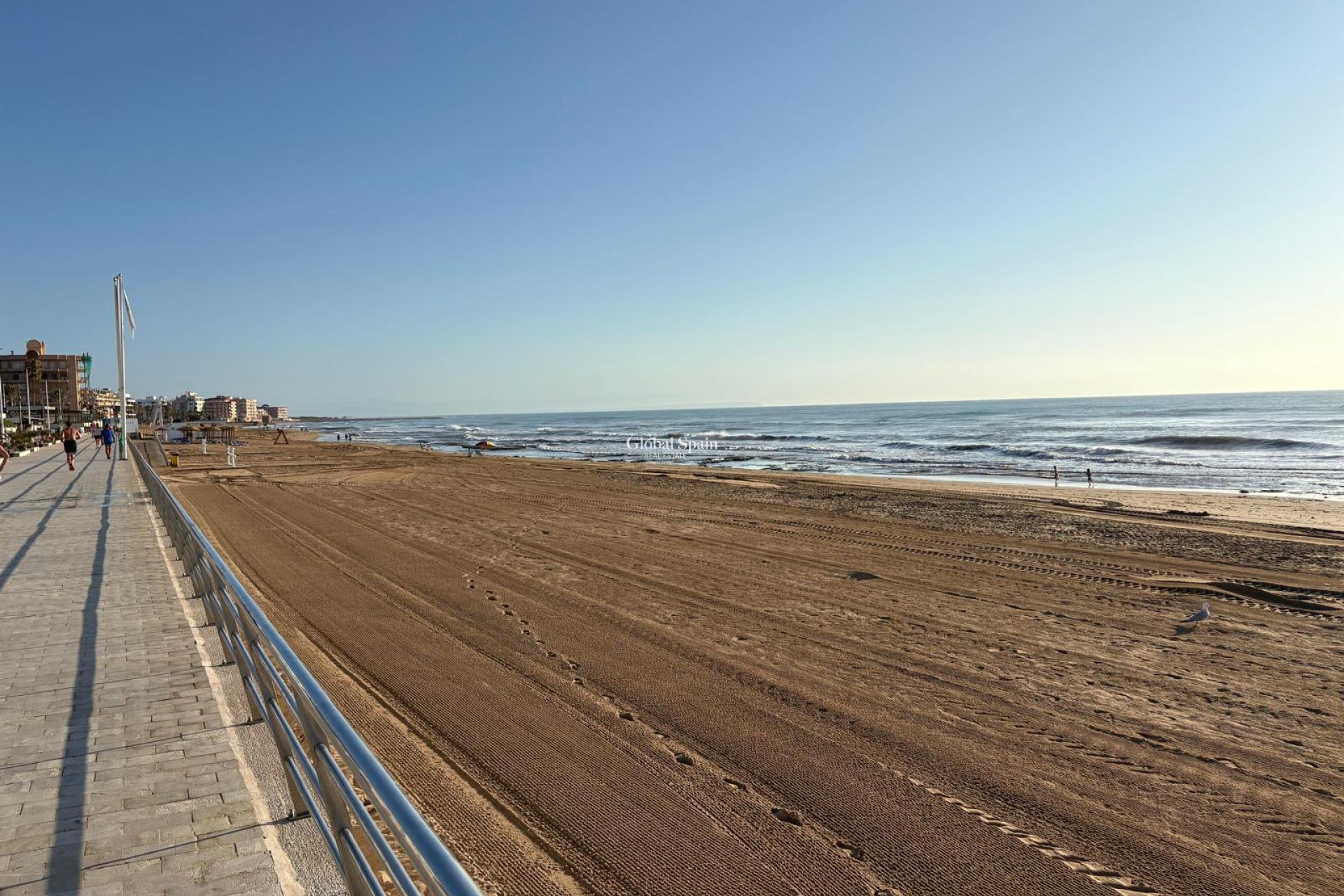 Wederverkoop - APPARTEMENT -
TORREVIEJA - Costa Blanca