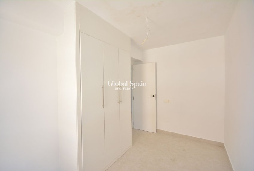 Wederverkoop - APPARTEMENT -
TORREVIEJA - Costa Blanca