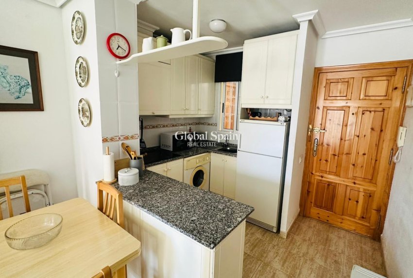 Wederverkoop - APPARTEMENT -
TORREVIEJA - Costa Blanca