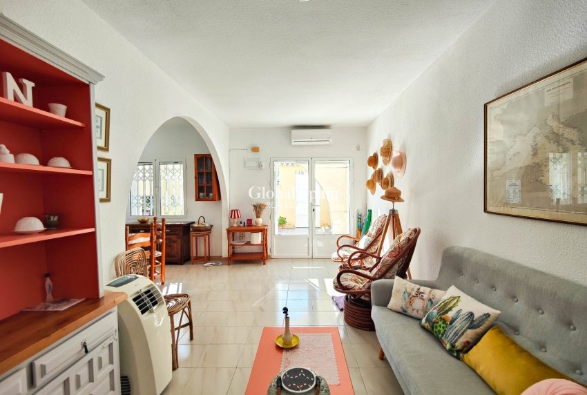 Wederverkoop - APPARTEMENT -
TORREVIEJA - Costa Blanca