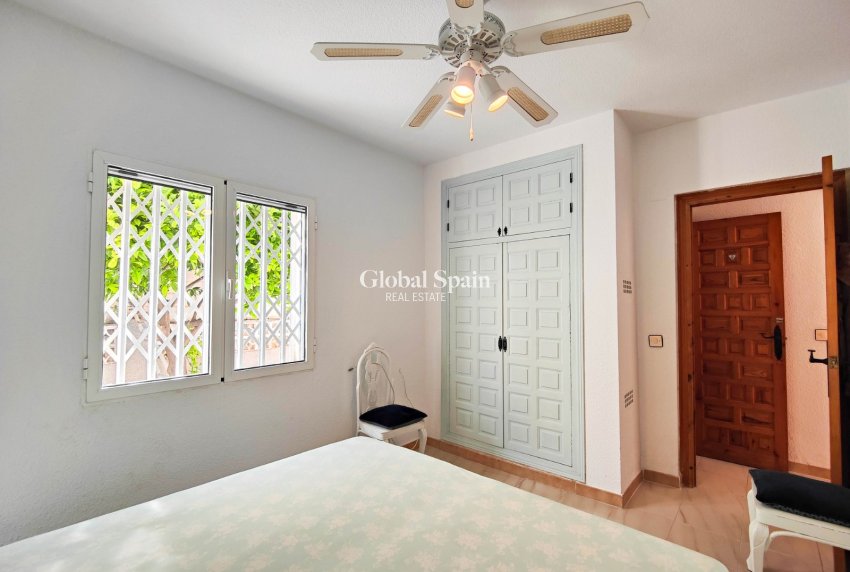 Wederverkoop - APPARTEMENT -
TORREVIEJA - Costa Blanca