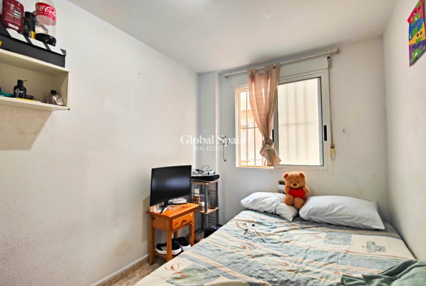 Wederverkoop - APPARTEMENT -
TORREVIEJA - Costa Blanca