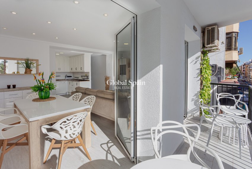 Wederverkoop - APPARTEMENT -
TORREVIEJA - Costa Blanca