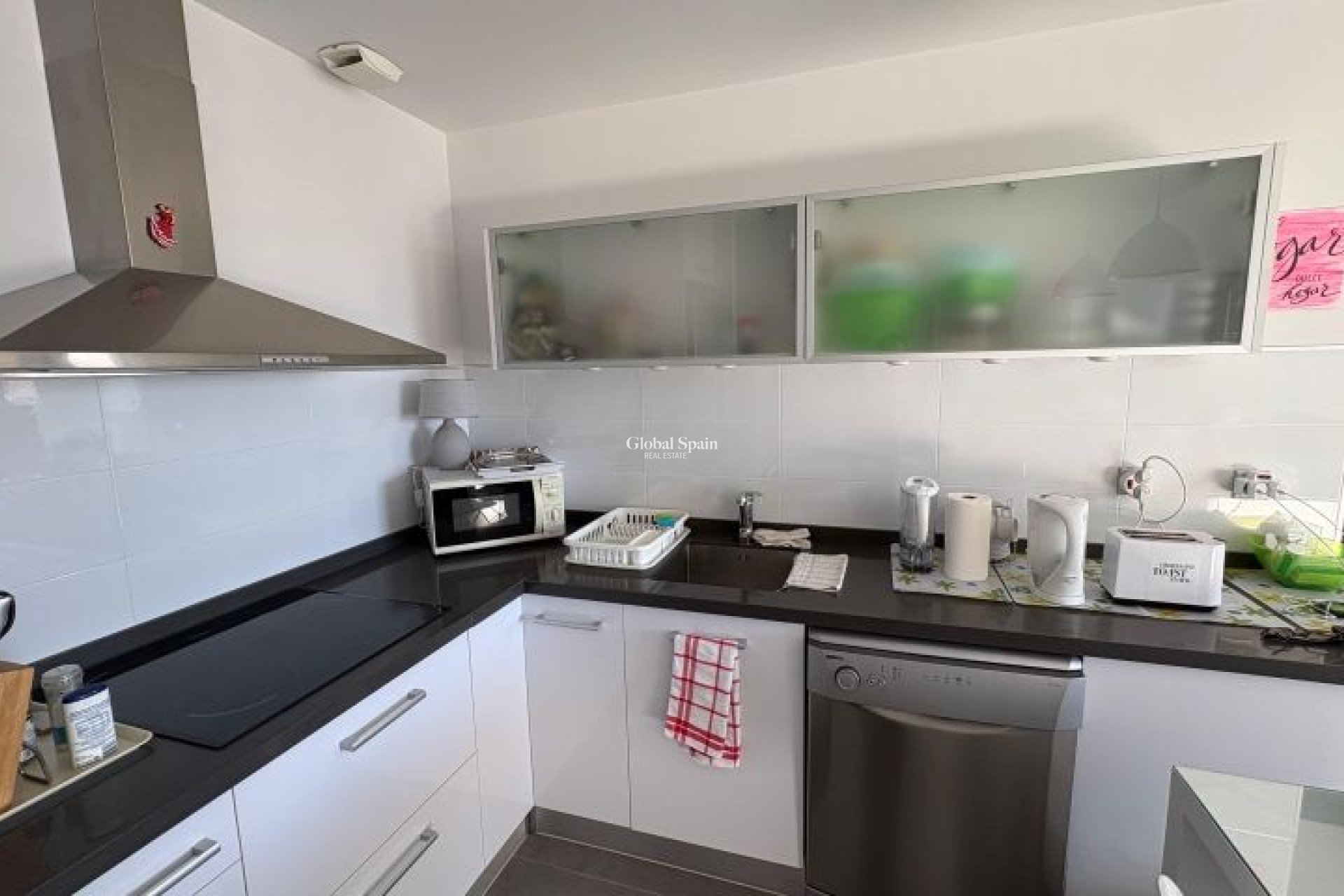 Wederverkoop - APPARTEMENT -
TORREVIEJA - Costa Blanca