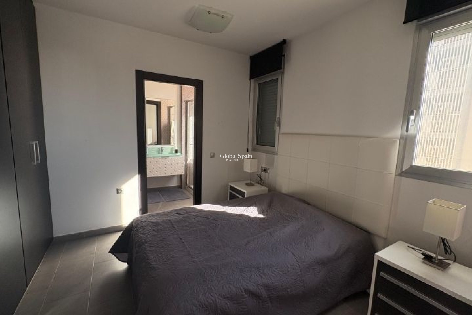 Wederverkoop - APPARTEMENT -
TORREVIEJA - Costa Blanca
