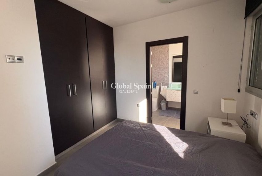 Wederverkoop - APPARTEMENT -
TORREVIEJA - Costa Blanca