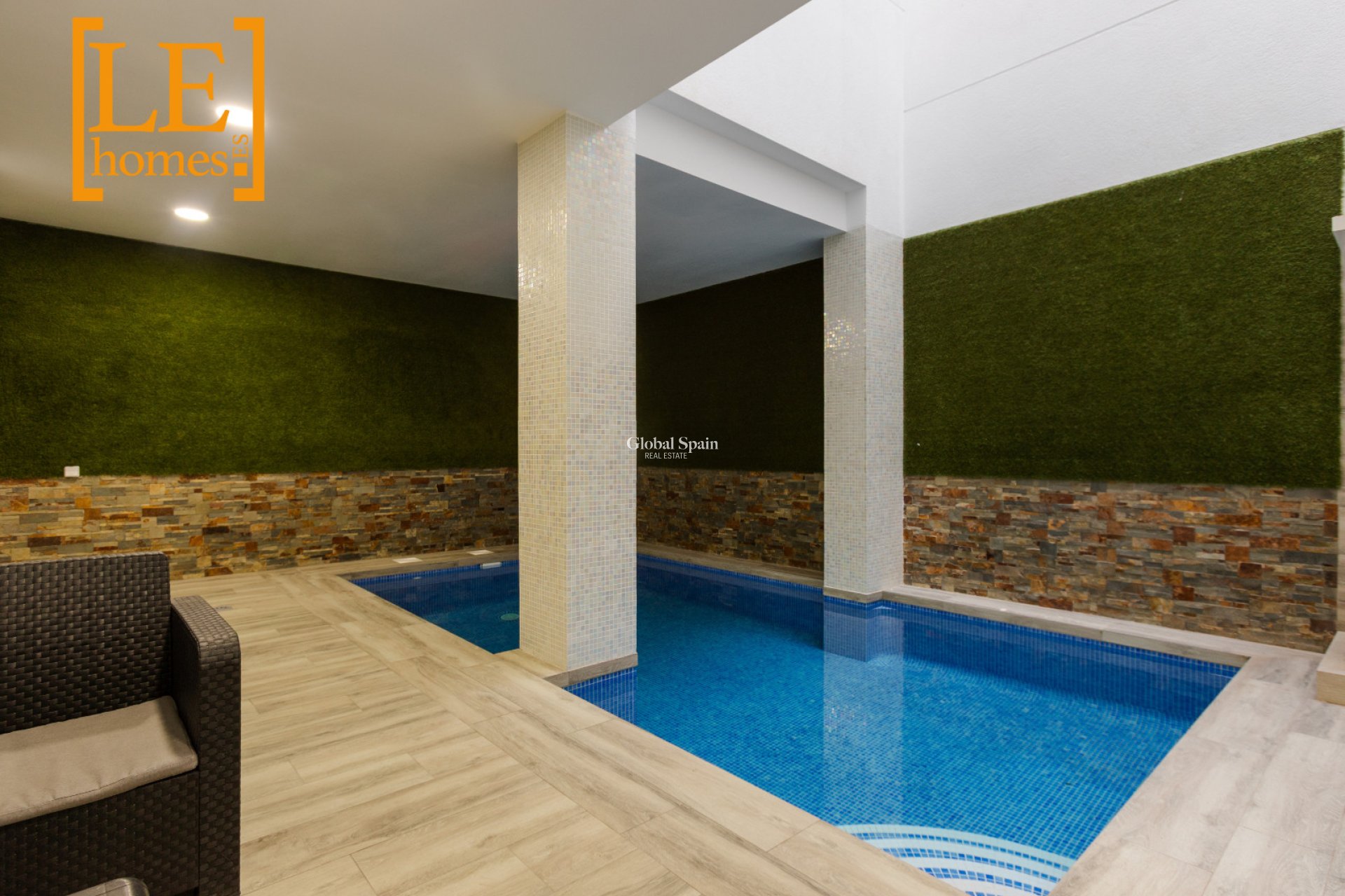 Wederverkoop - APPARTEMENT -
TORREVIEJA - Costa Blanca