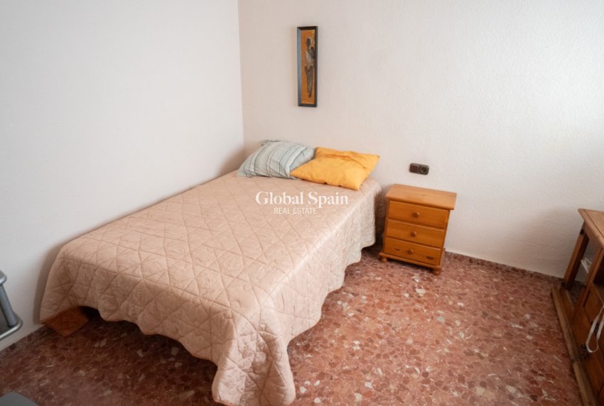 Wederverkoop - APPARTEMENT -
TORREVIEJA - Costa Blanca