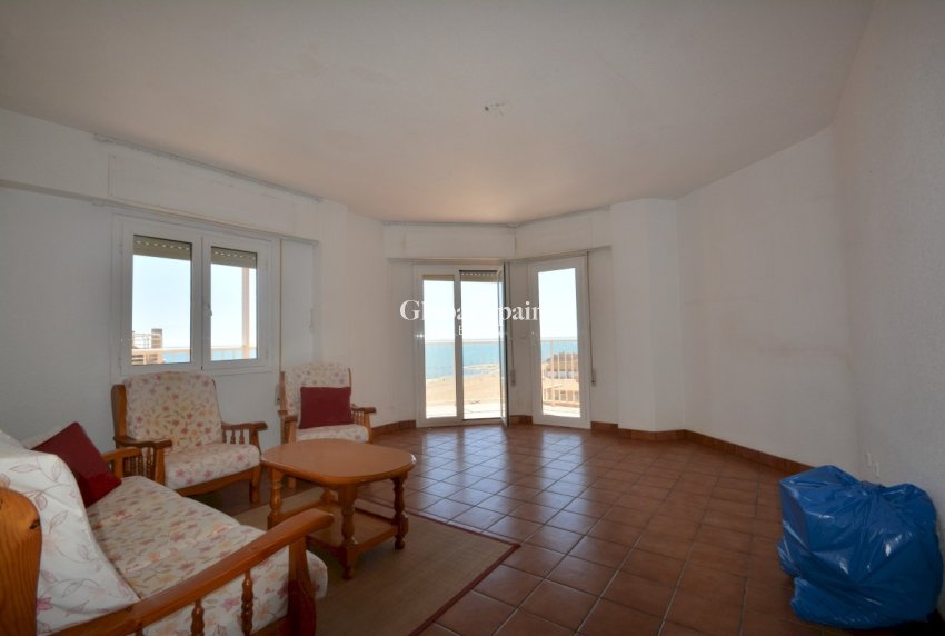 Wederverkoop - APPARTEMENT -
TORREVIEJA - Costa Blanca