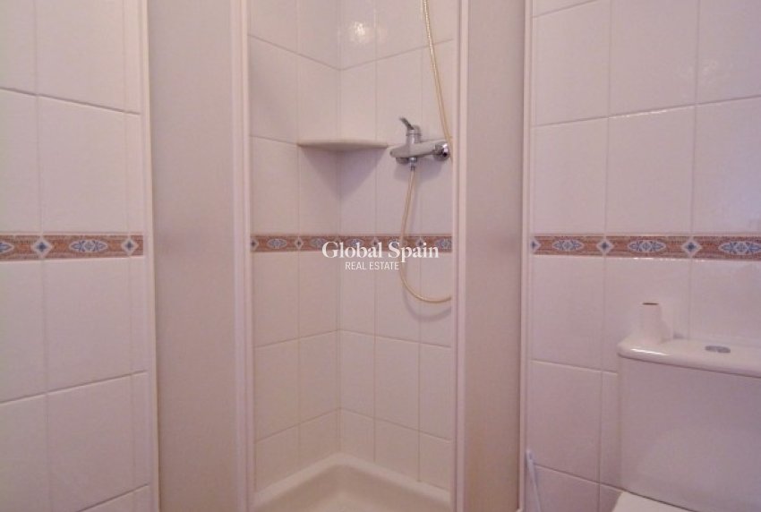 Wederverkoop - APPARTEMENT -
TORREVIEJA - Costa Blanca