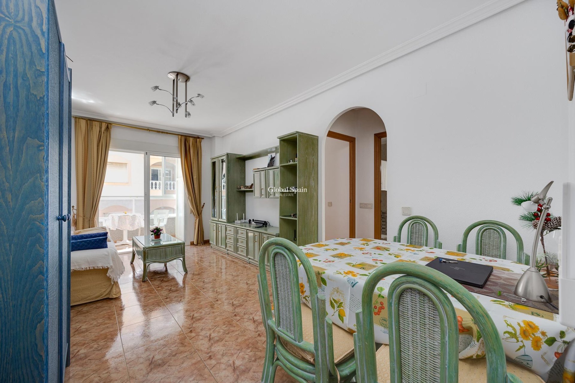 Wederverkoop - APPARTEMENT -
TORREVIEJA - Costa Blanca