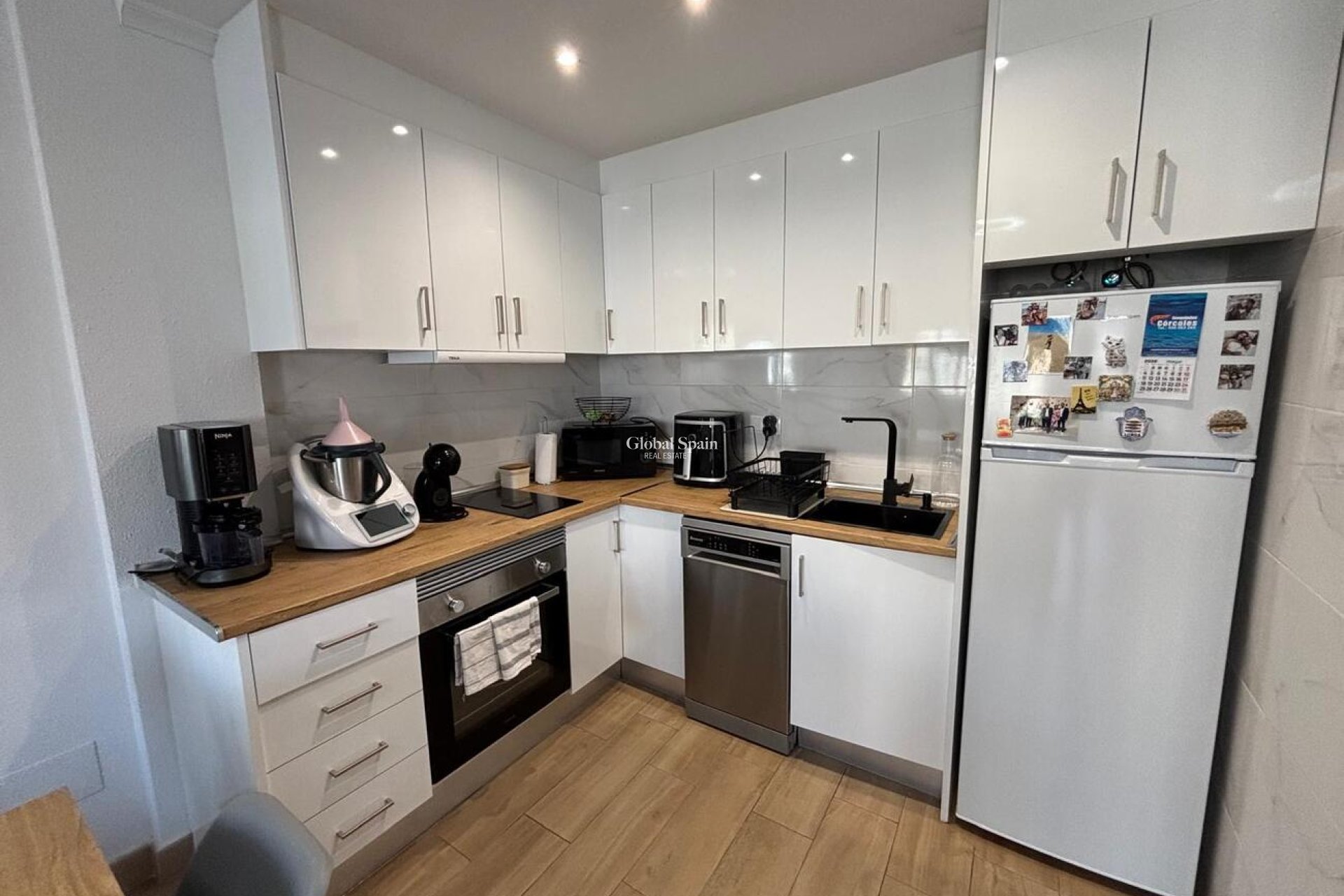 Wederverkoop - APPARTEMENT -
TORREVIEJA - Costa Blanca