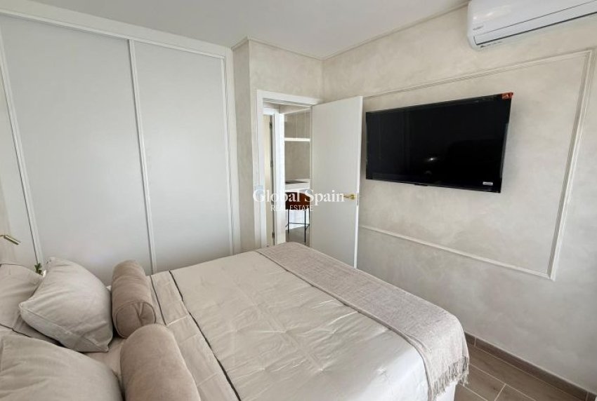 Wederverkoop - APPARTEMENT -
TORREVIEJA - Costa Blanca