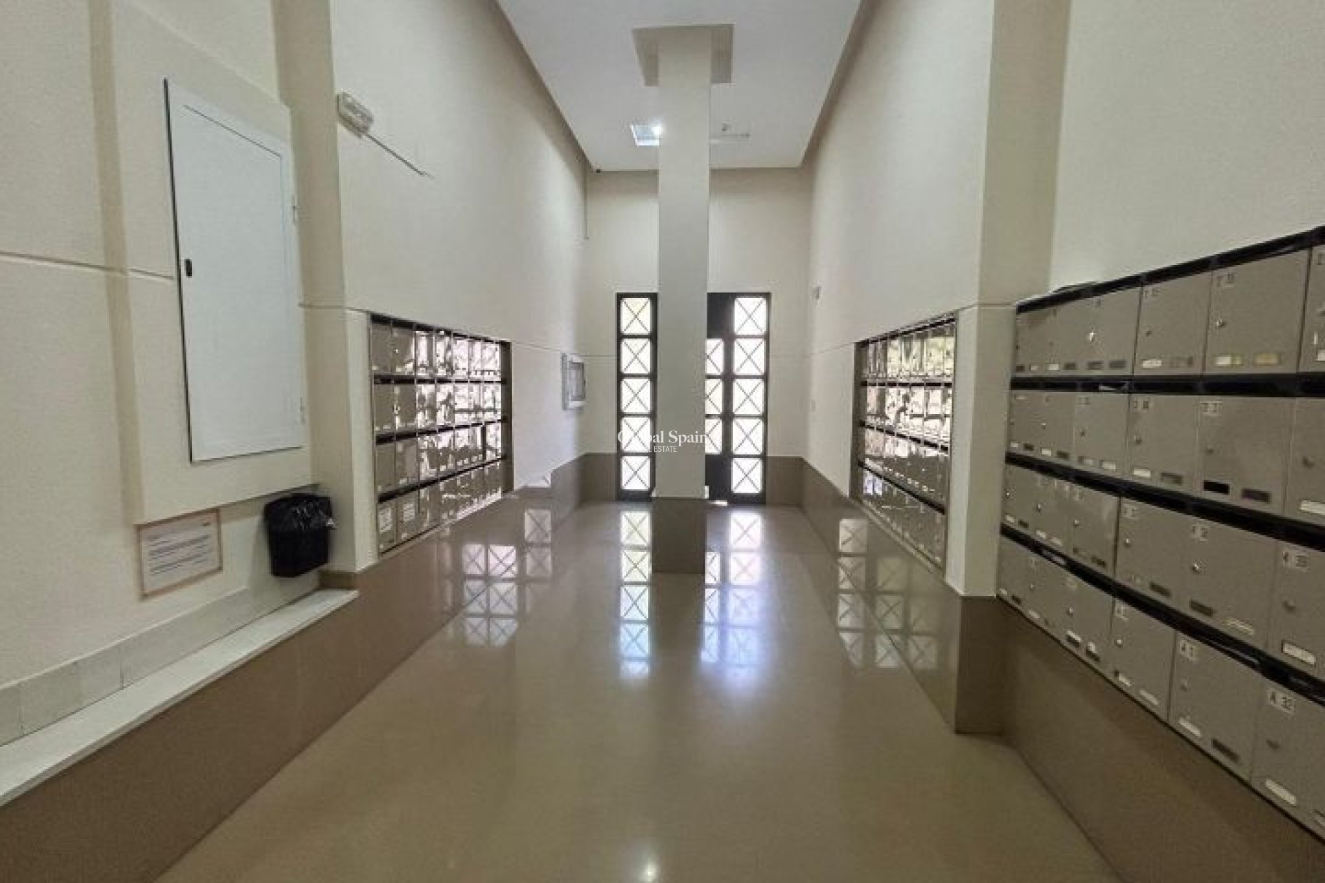 Wederverkoop - APPARTEMENT -
TORREVIEJA - Costa Blanca