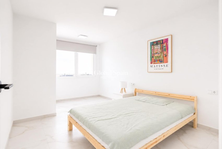 Wederverkoop - APPARTEMENT -
TORREVIEJA - Costa Blanca