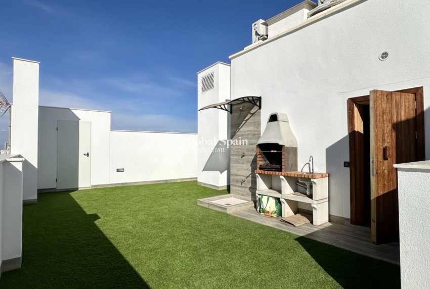 Wederverkoop - APPARTEMENT -
TORREVIEJA - Costa Blanca