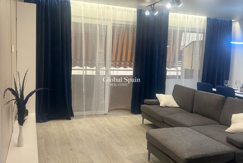 Wederverkoop - APPARTEMENT -
TORREVIEJA - Costa Blanca
