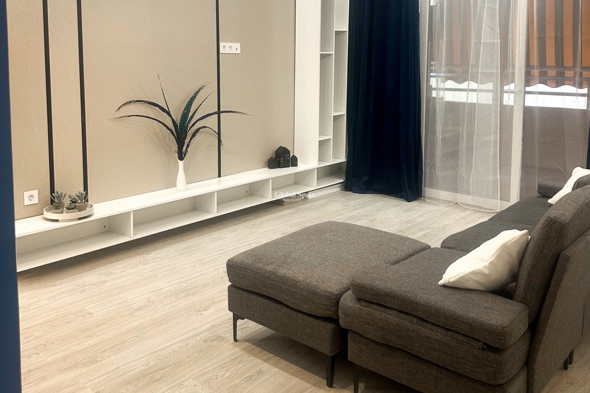 Wederverkoop - APPARTEMENT -
TORREVIEJA - Costa Blanca