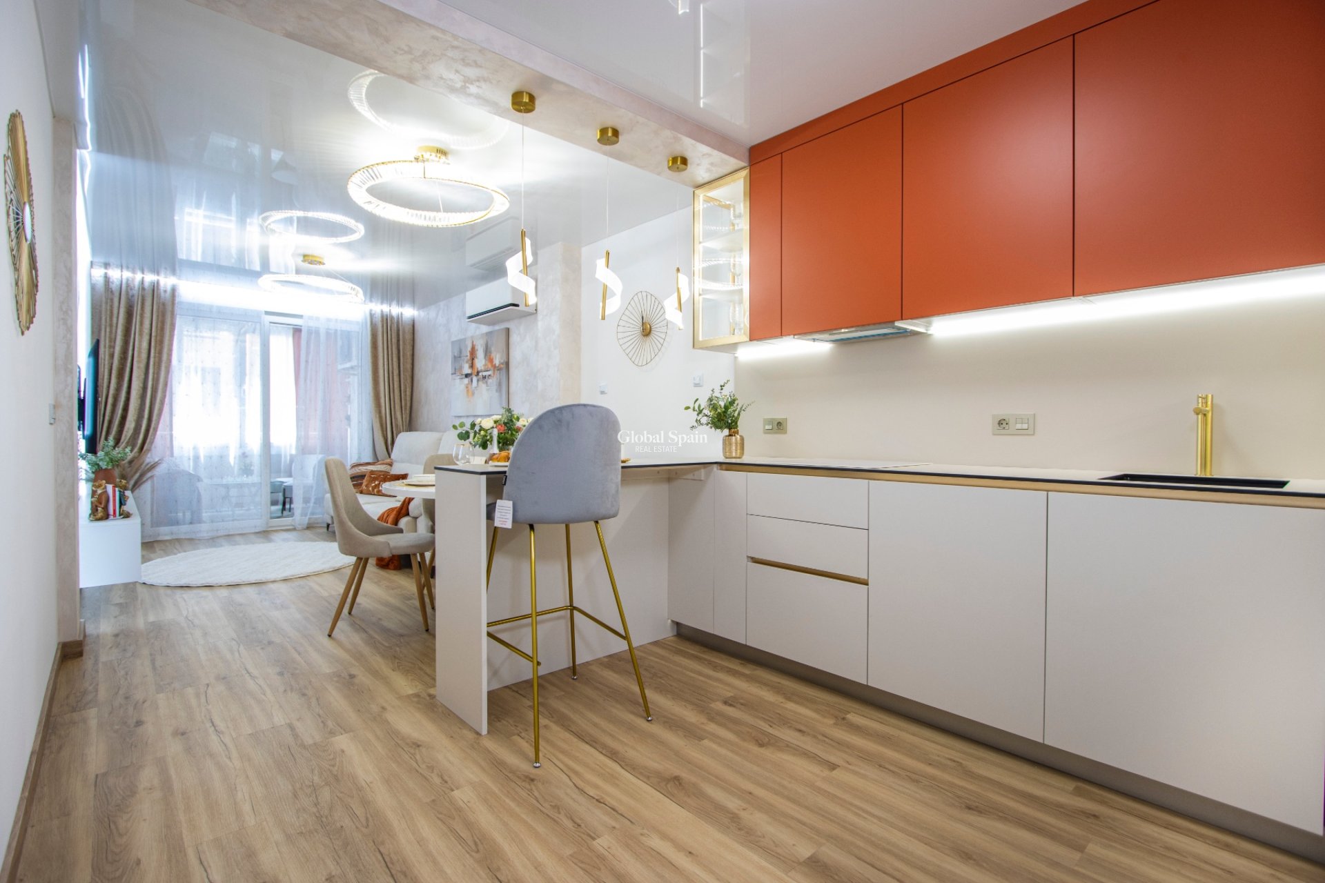 Wederverkoop - APPARTEMENT -
TORREVIEJA - Costa Blanca