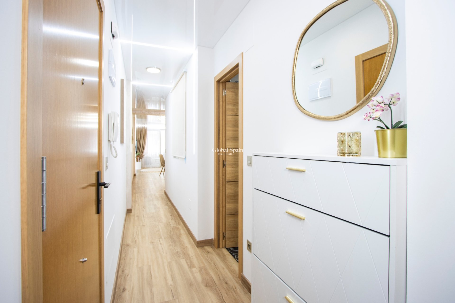 Wederverkoop - APPARTEMENT -
TORREVIEJA - Costa Blanca