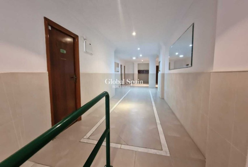 Wederverkoop - APPARTEMENT -
TORREVIEJA - Costa Blanca