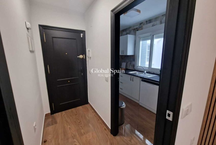 Wederverkoop - APPARTEMENT -
TORREVIEJA - Costa Blanca