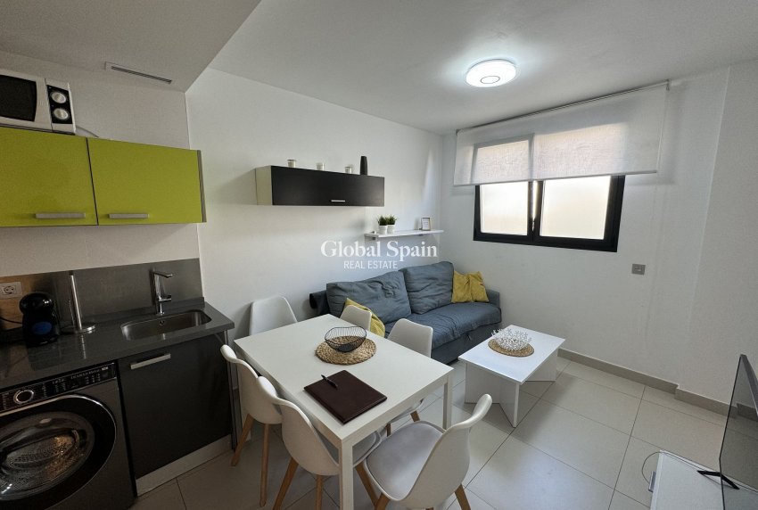 Wederverkoop - APPARTEMENT -
TORREVIEJA - Costa Blanca