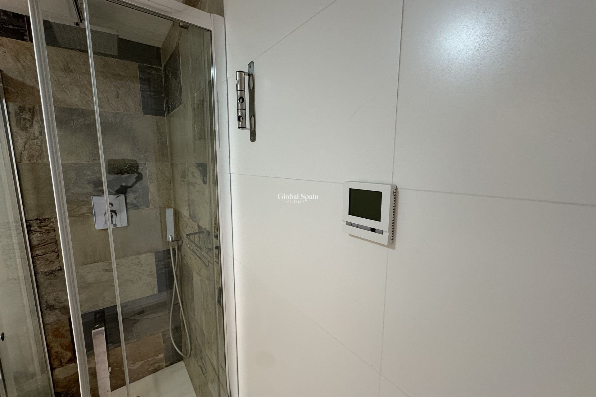 Wederverkoop - APPARTEMENT -
TORREVIEJA - Costa Blanca