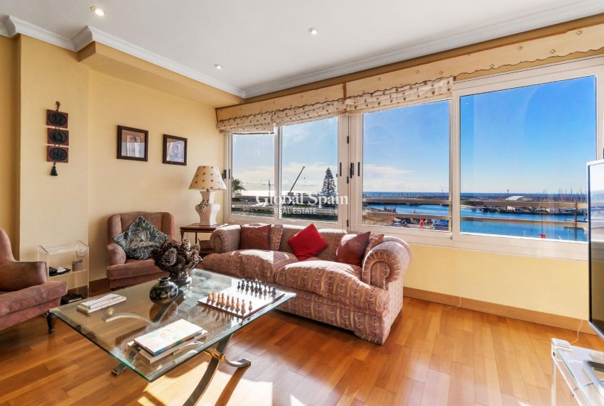 Wederverkoop - APPARTEMENT -
TORREVIEJA - Costa Blanca