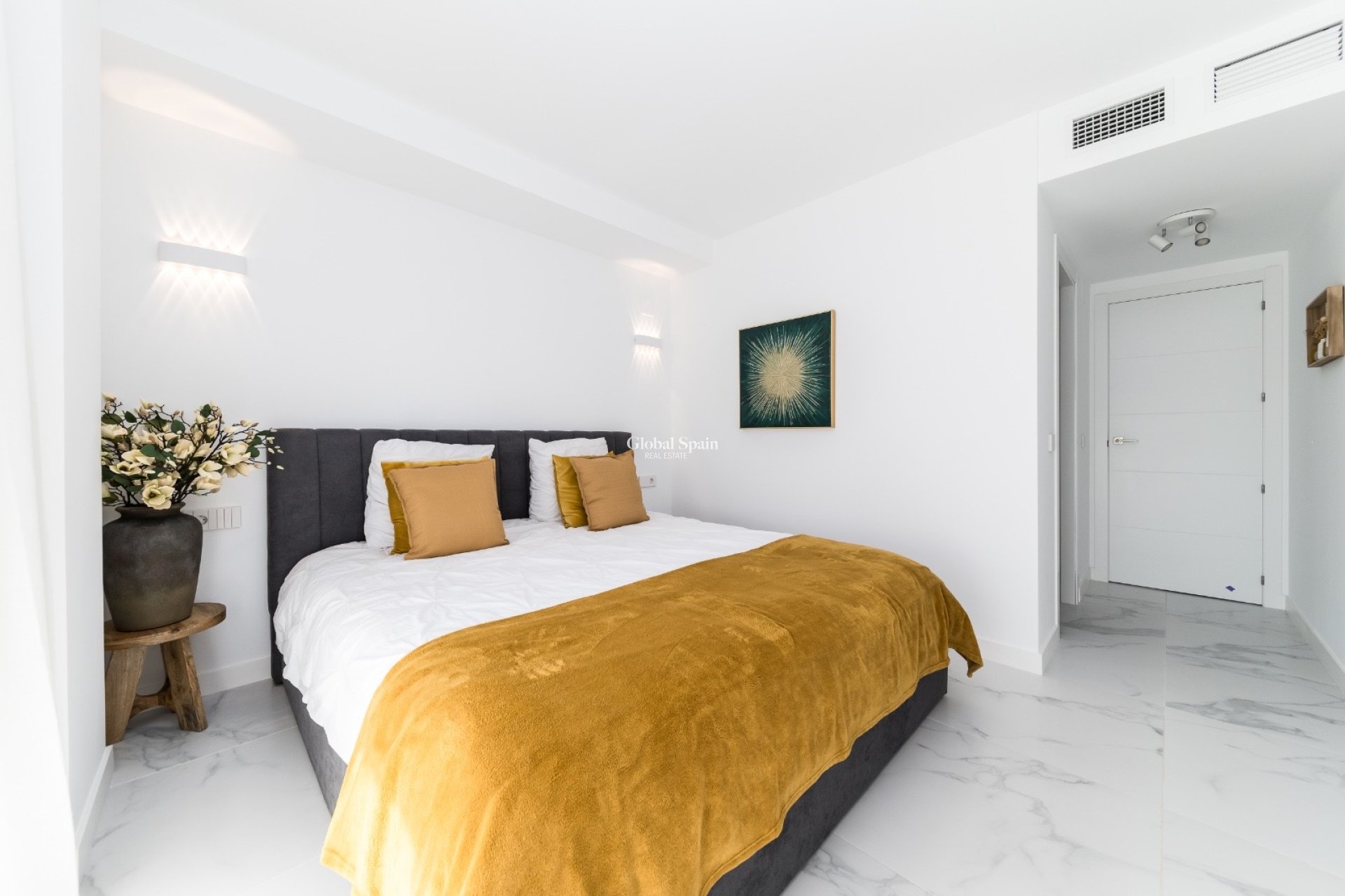 Wederverkoop - APPARTEMENT -
TORREVIEJA - Costa Blanca