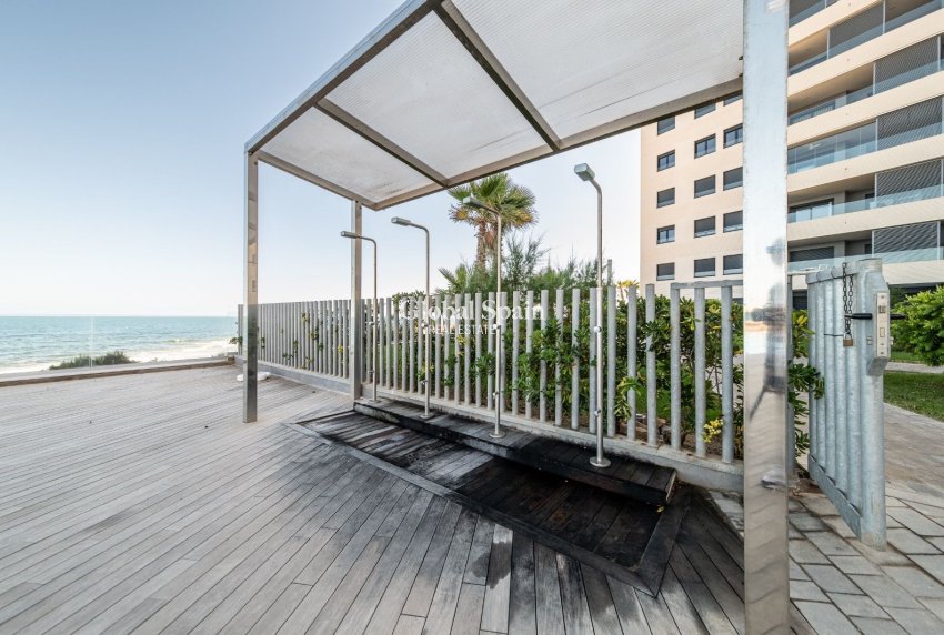 Wederverkoop - APPARTEMENT -
TORREVIEJA - Costa Blanca