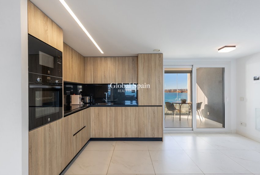 Wederverkoop - APPARTEMENT -
TORREVIEJA - Costa Blanca