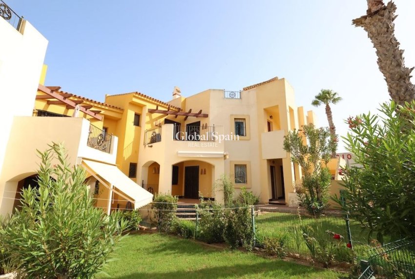 Wederverkoop - APPARTEMENT -
TORREVIEJA - Costa Blanca