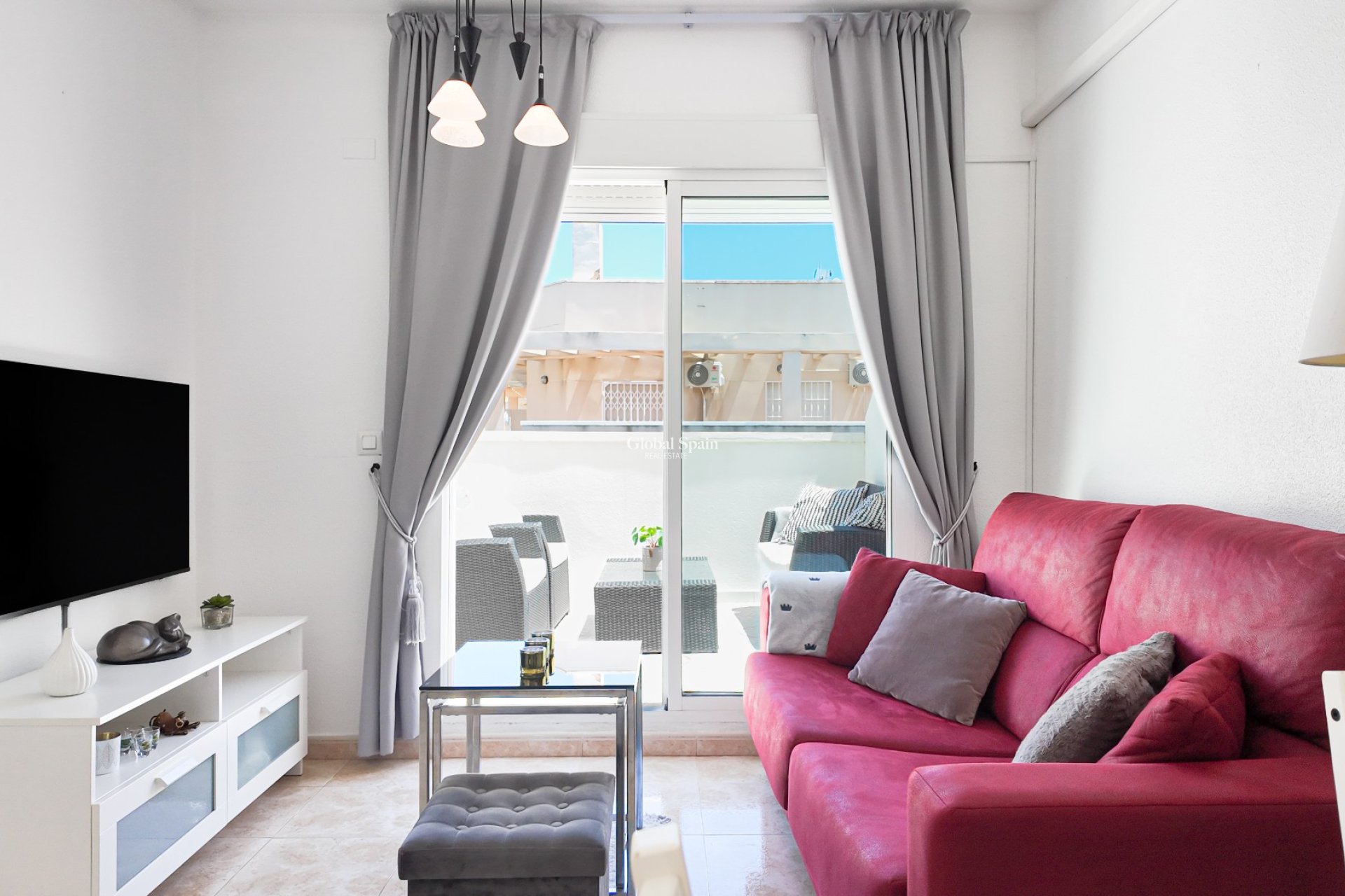 Wederverkoop - APPARTEMENT -
TORREVIEJA - Costa Blanca