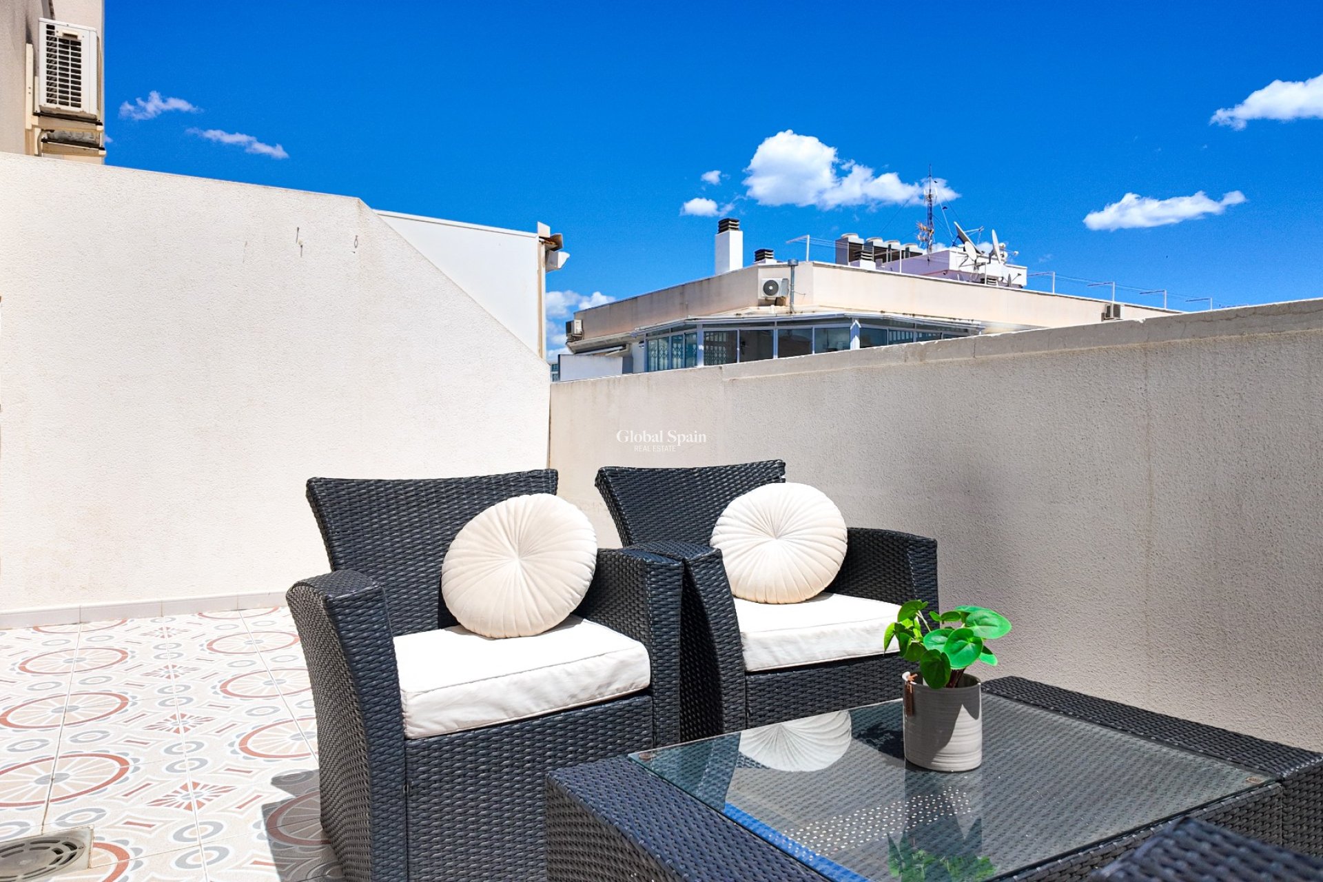 Wederverkoop - APPARTEMENT -
TORREVIEJA - Costa Blanca