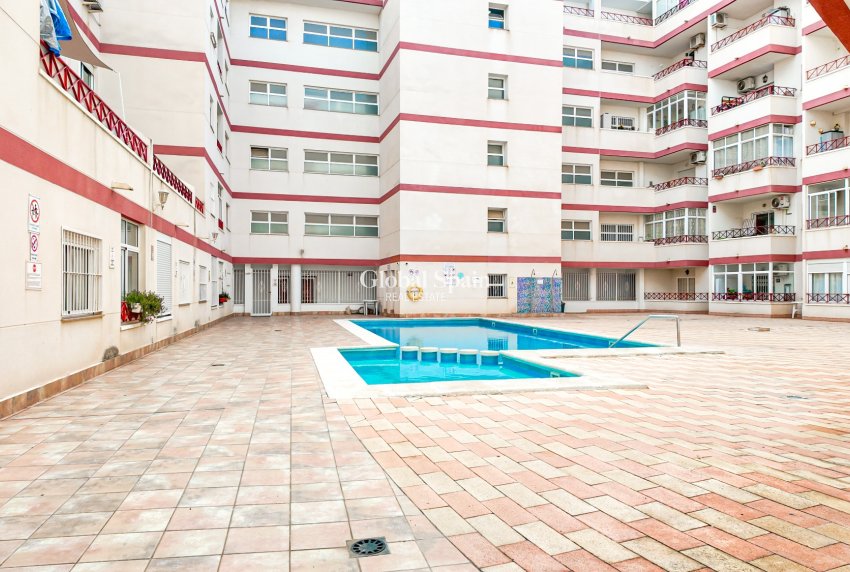 Wederverkoop - APPARTEMENT -
TORREVIEJA - Costa Blanca