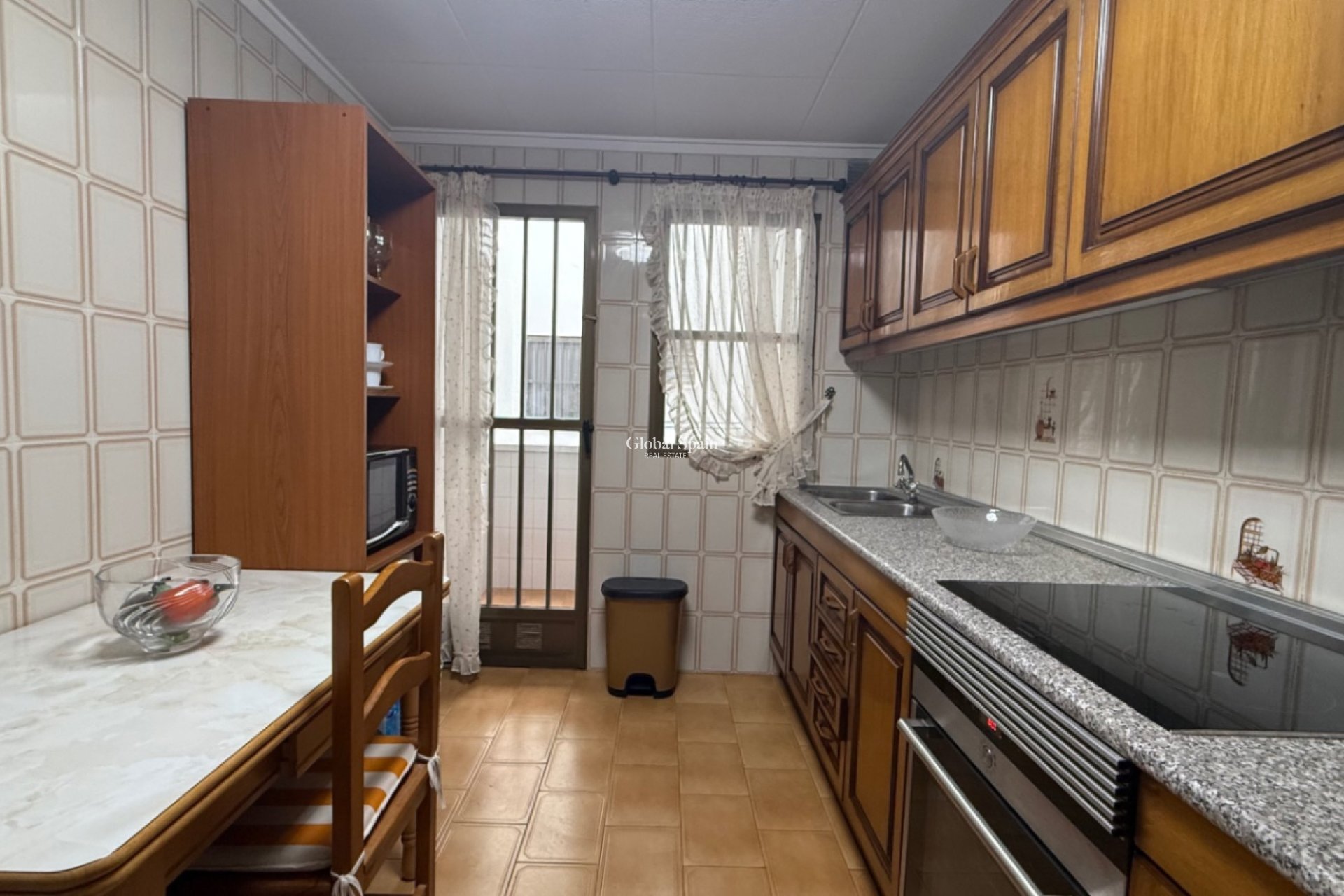 Wederverkoop - APPARTEMENT -
TORREVIEJA - Costa Blanca