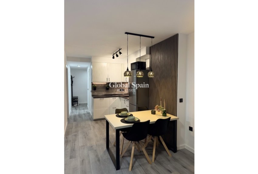 Wederverkoop - APPARTEMENT -
TORREVIEJA - Costa Blanca