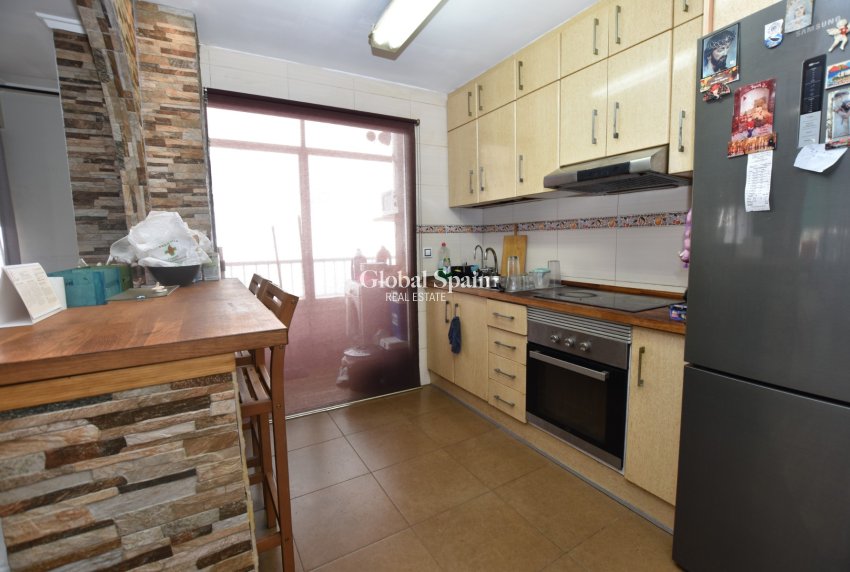 Wederverkoop - APPARTEMENT -
TORREVIEJA - Costa Blanca