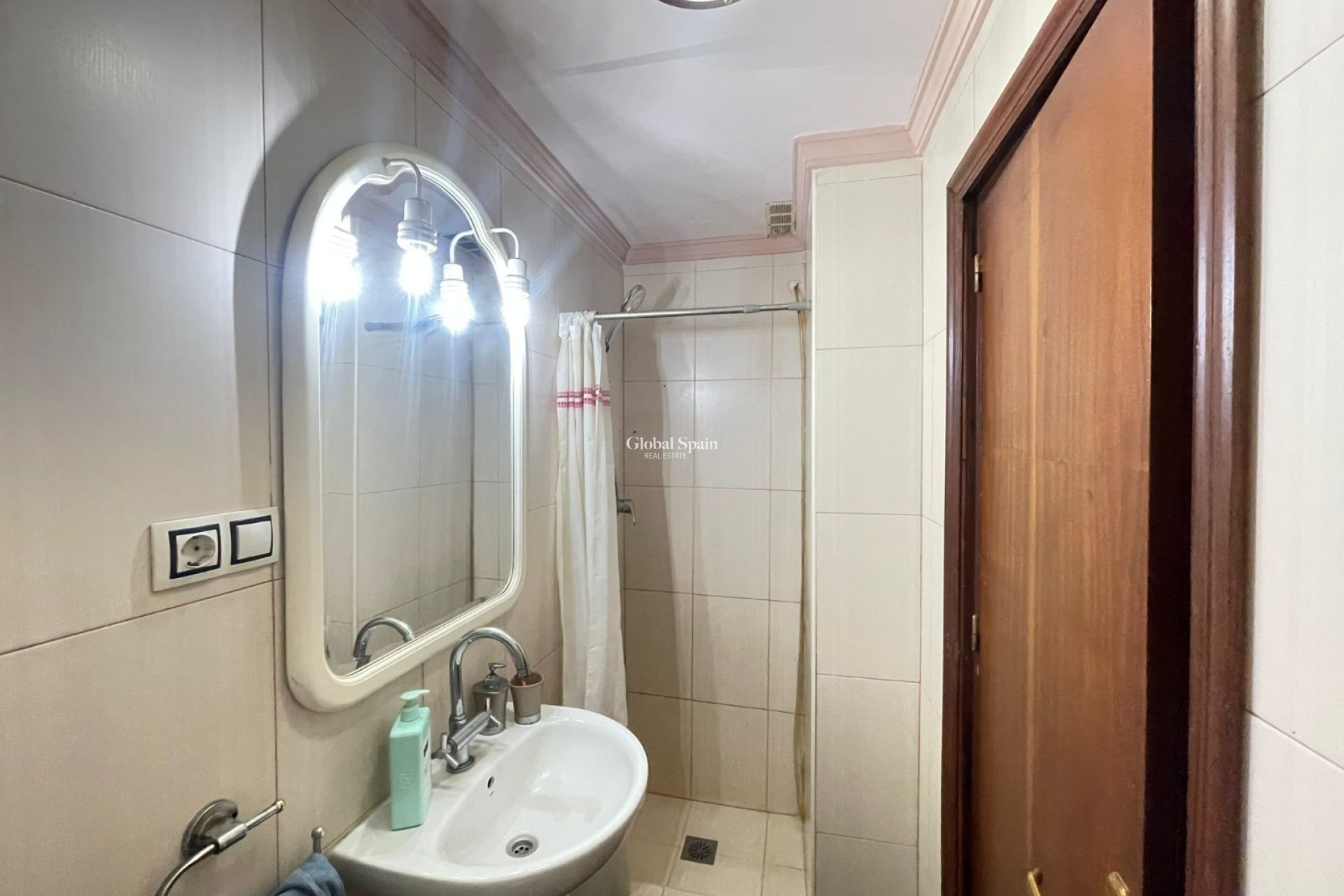 Wederverkoop - APPARTEMENT -
TORREVIEJA - Costa Blanca