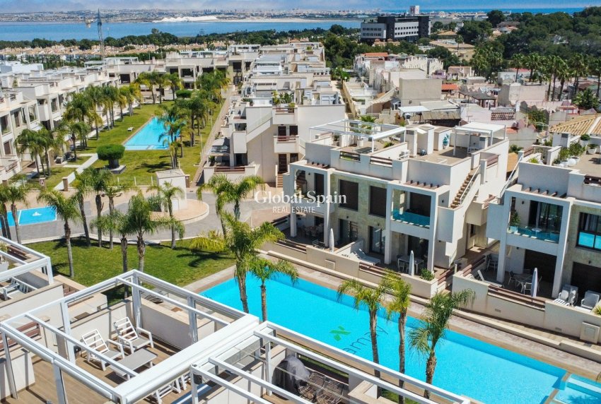 Wederverkoop - APPARTEMENT -
TORREVIEJA - Costa Blanca