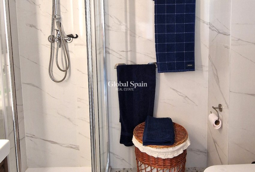 Wederverkoop - APPARTEMENT -
TORREVIEJA - Costa Blanca