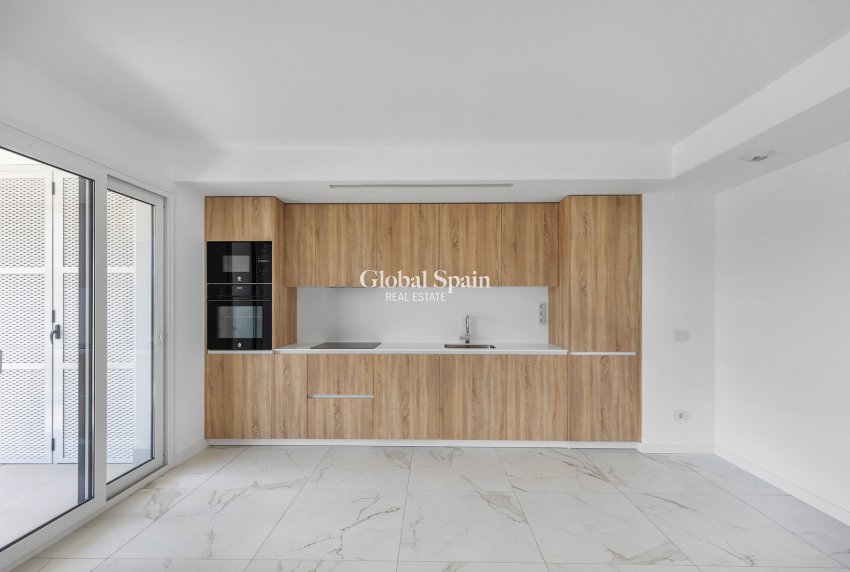 Wederverkoop - APPARTEMENT -
TORREVIEJA - Costa Blanca