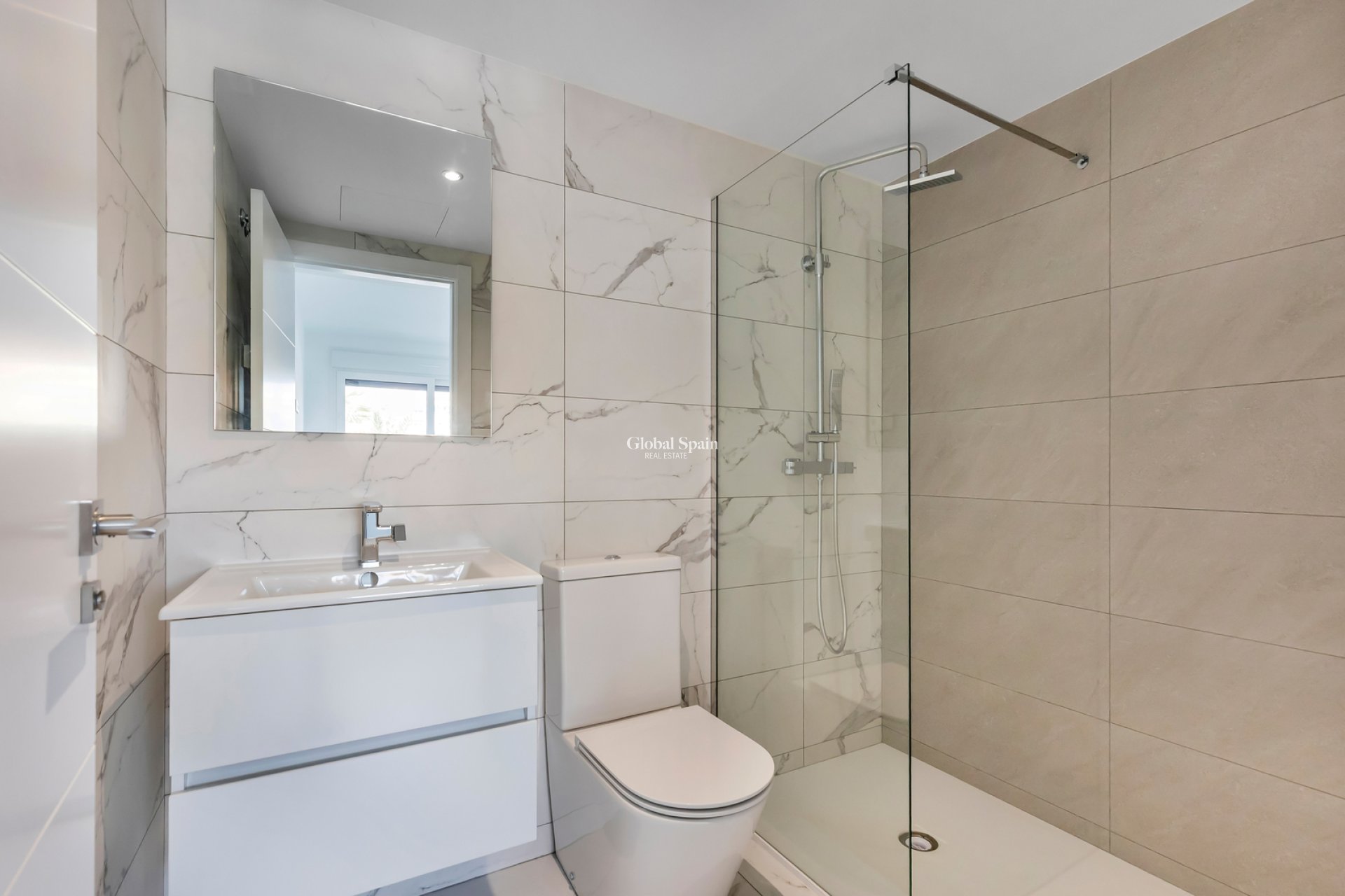 Wederverkoop - APPARTEMENT -
TORREVIEJA - Costa Blanca