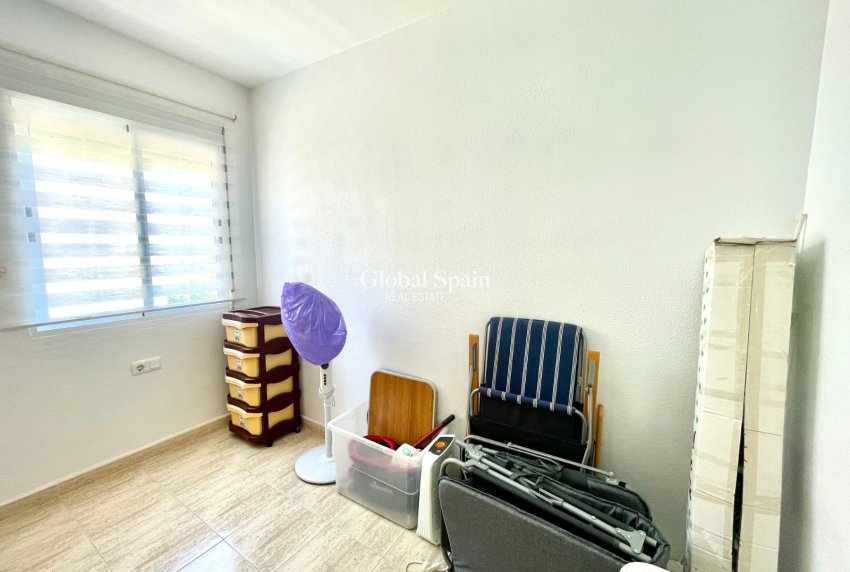 Wederverkoop - APPARTEMENT -
TORREVIEJA - Costa Blanca