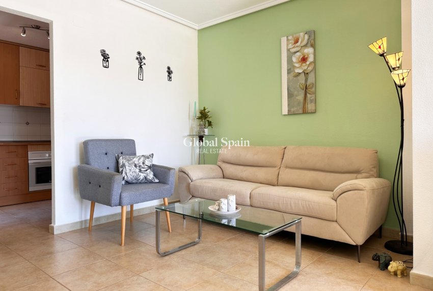 Wederverkoop - APPARTEMENT -
TORREVIEJA - Costa Blanca