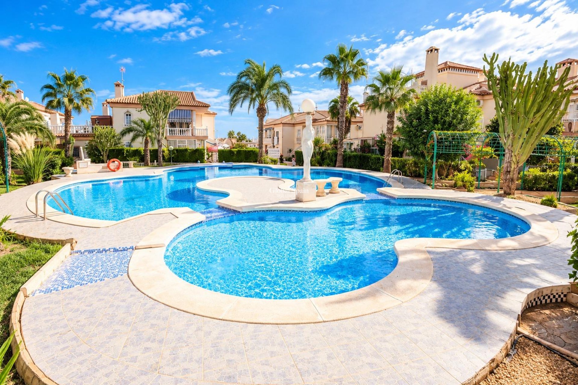 Wederverkoop - APPARTEMENT -
TORREVIEJA - Costa Blanca