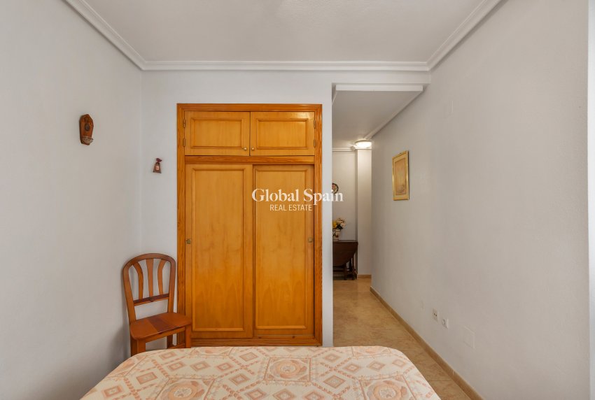 Wederverkoop - APPARTEMENT -
TORREVIEJA - Costa Blanca