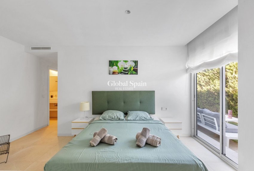 Wederverkoop - APPARTEMENT -
TORREVIEJA - Costa Blanca